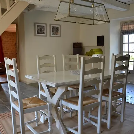 Domaine De La Greze 招待所